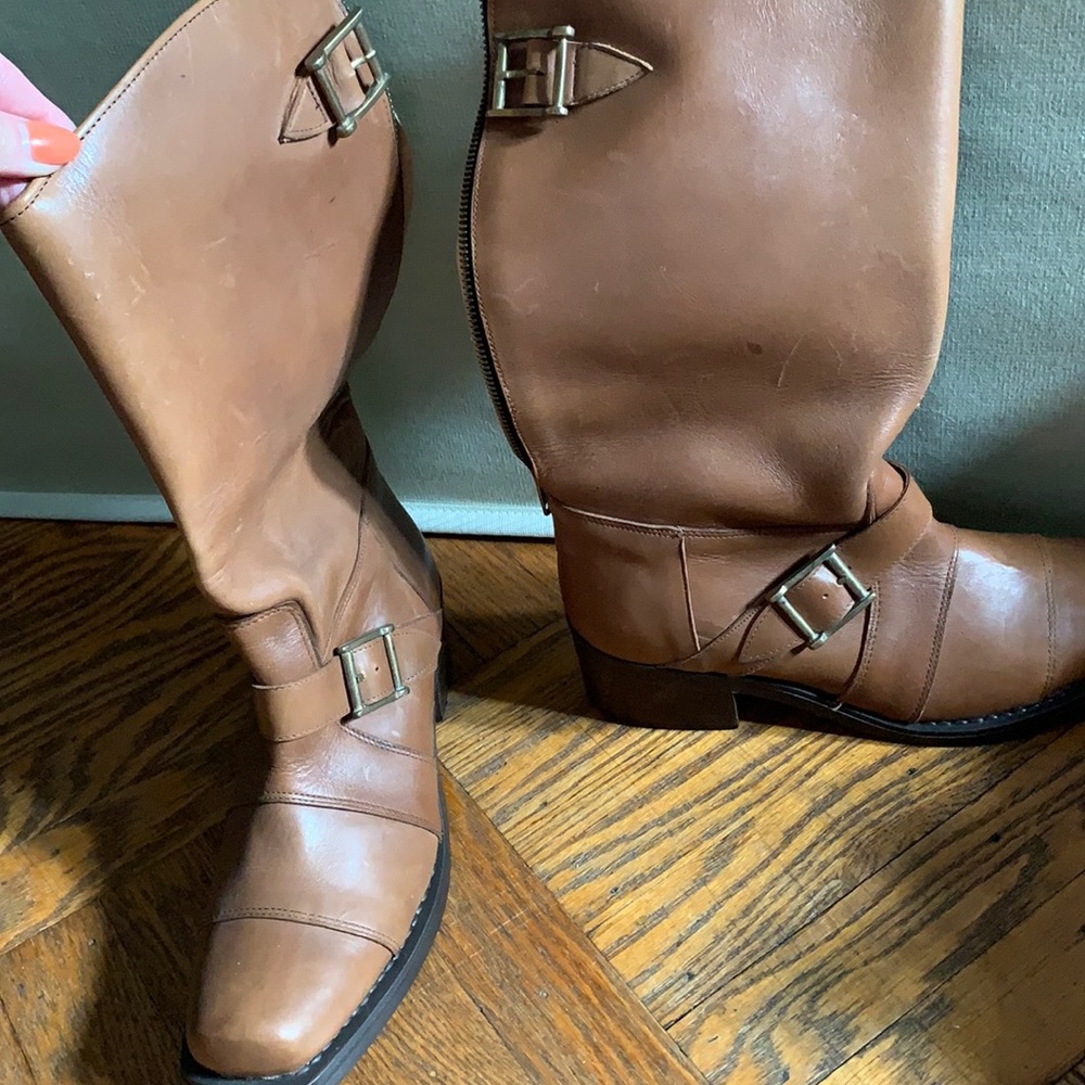 Brown Bootd